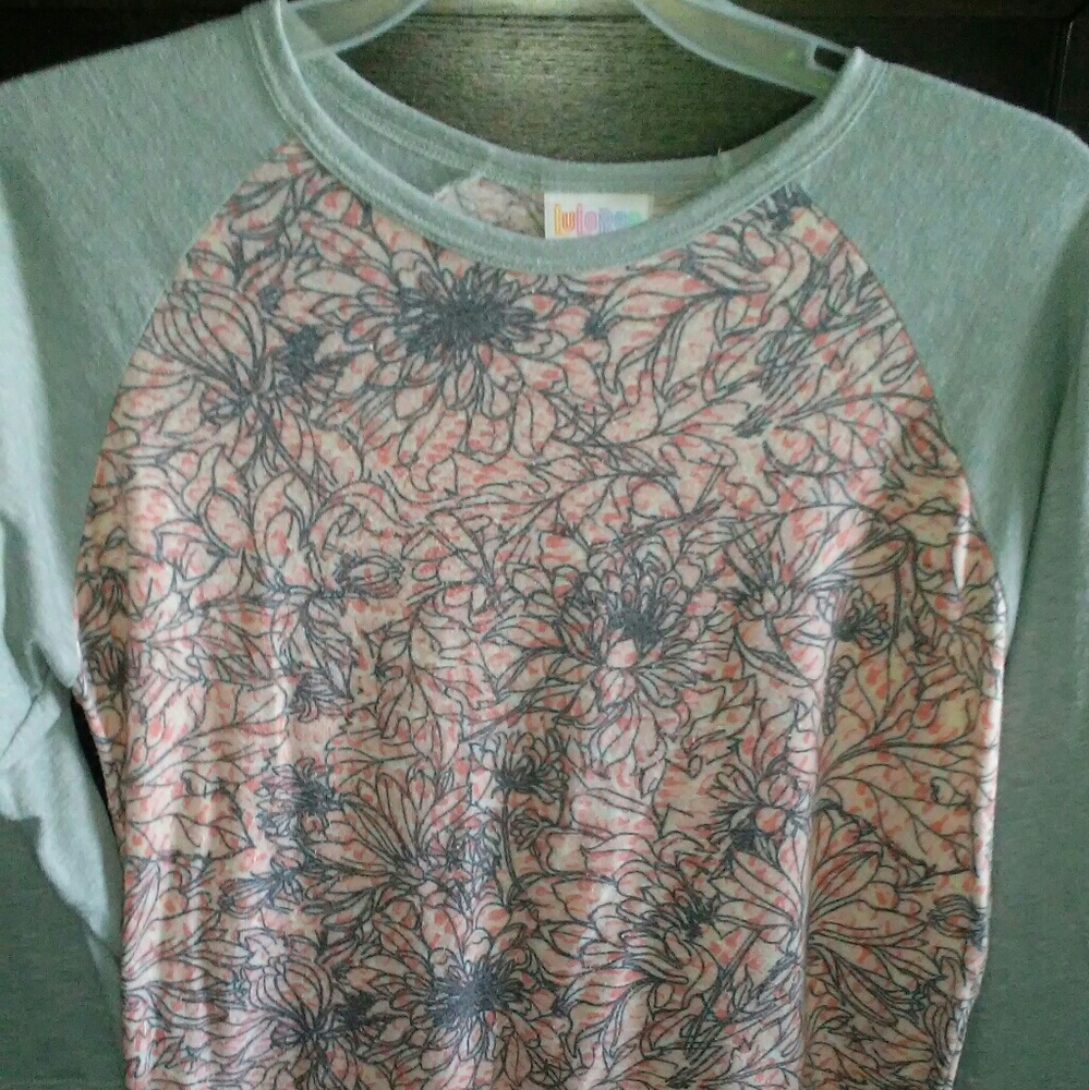 Small Randy T (Lularoe)